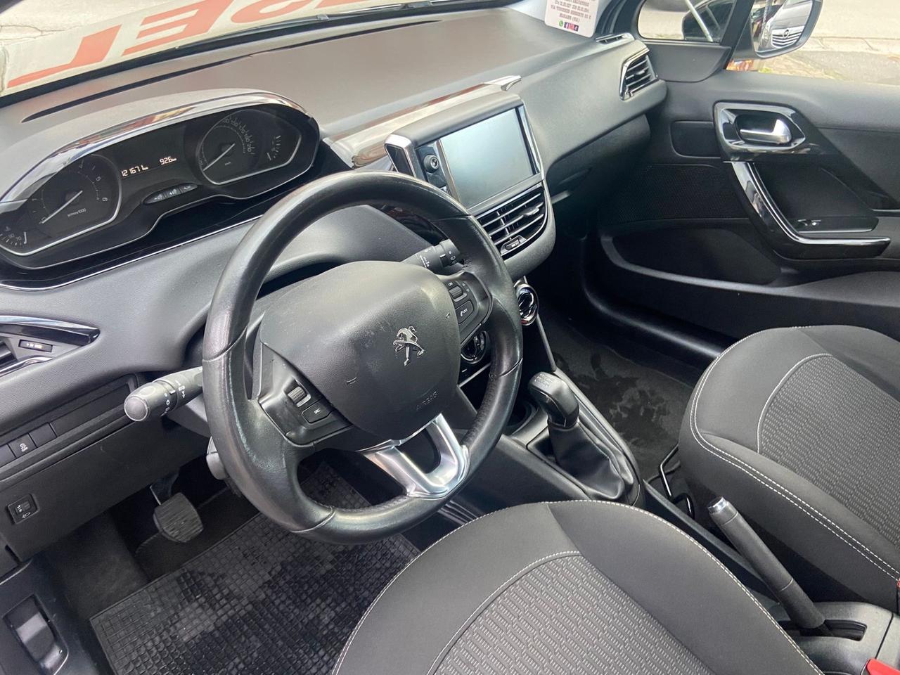 Peugeot 208 BlueHDi 75 5 porte Black Line