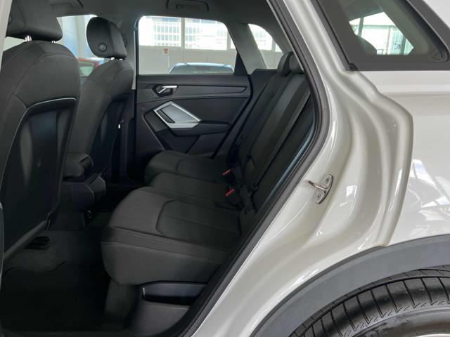 AUDI Q3 35 TDI S tronic