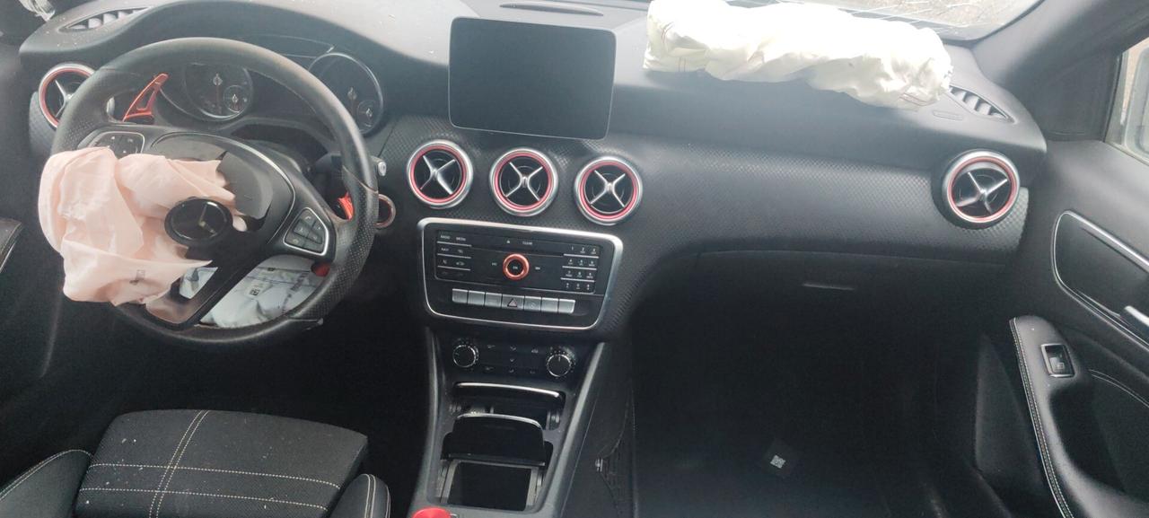 Mercedes-benz A 180 d Automatic Premium