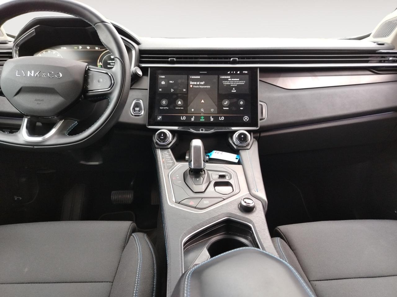 Lynk & Co 01 1.5 td phev auto