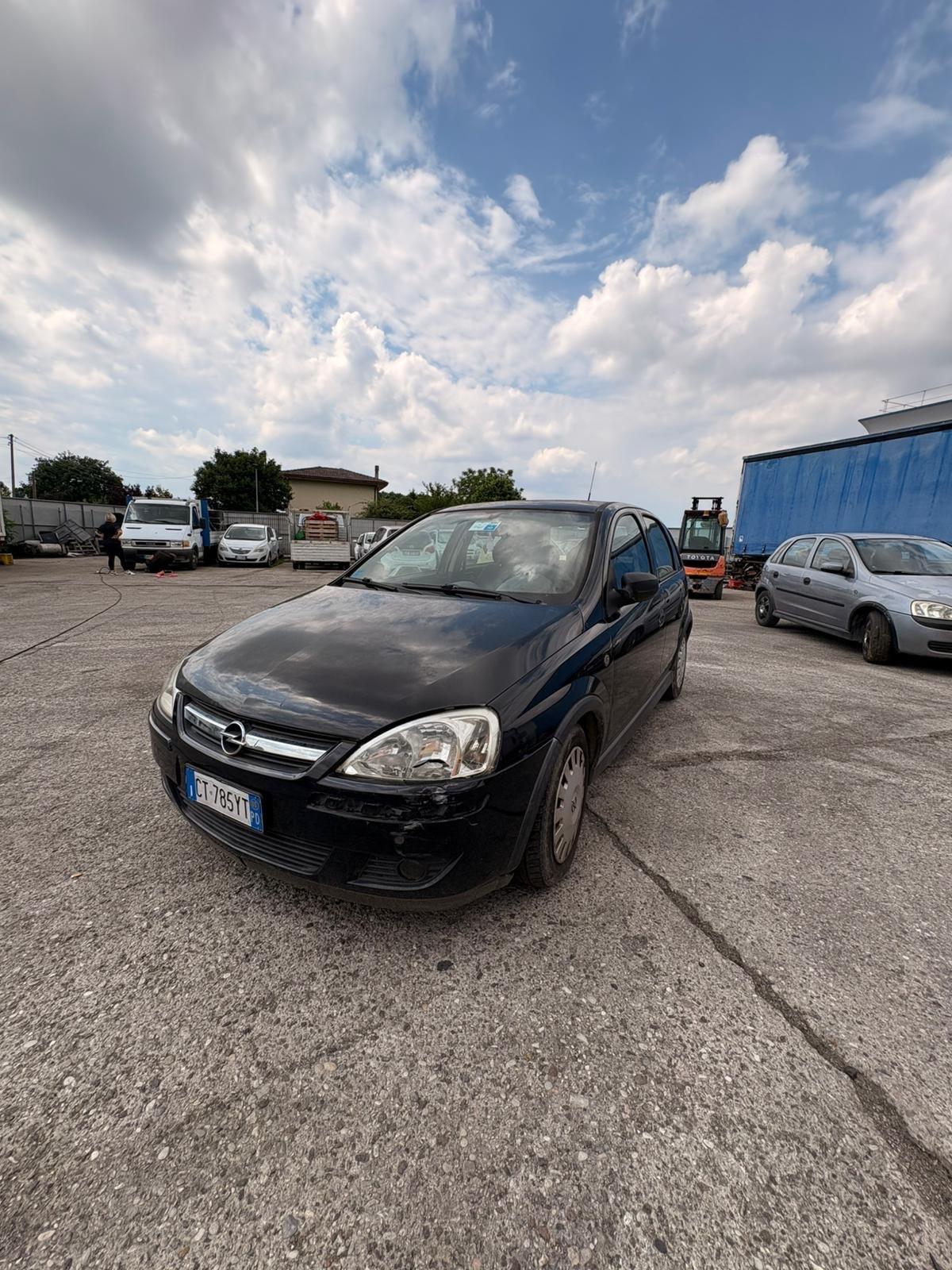 Opel Corsa 1.2i 16V cat 5 porte Cosmo