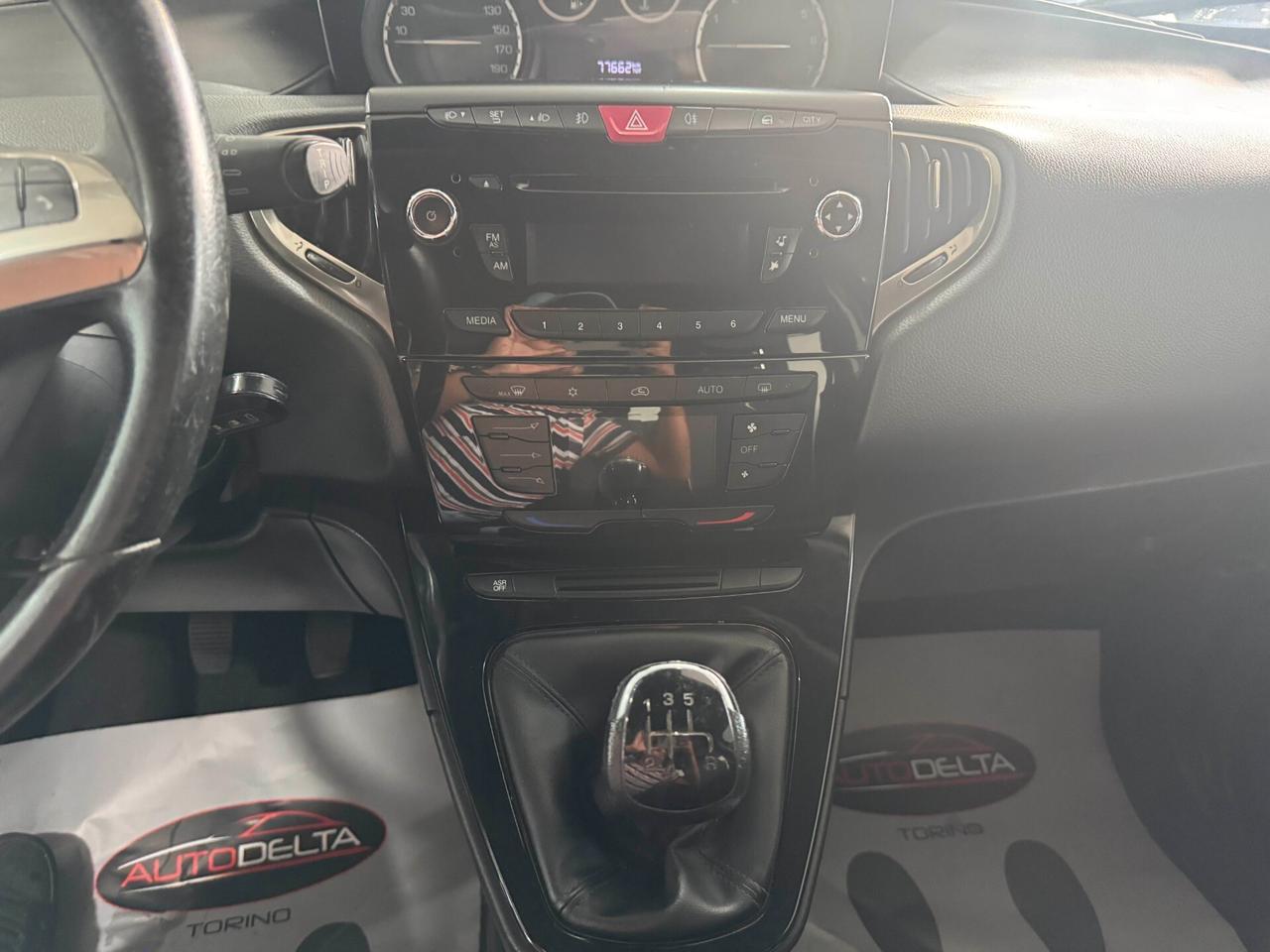Lancia Ypsilon 1.2 69 CV 5 porte Elle
