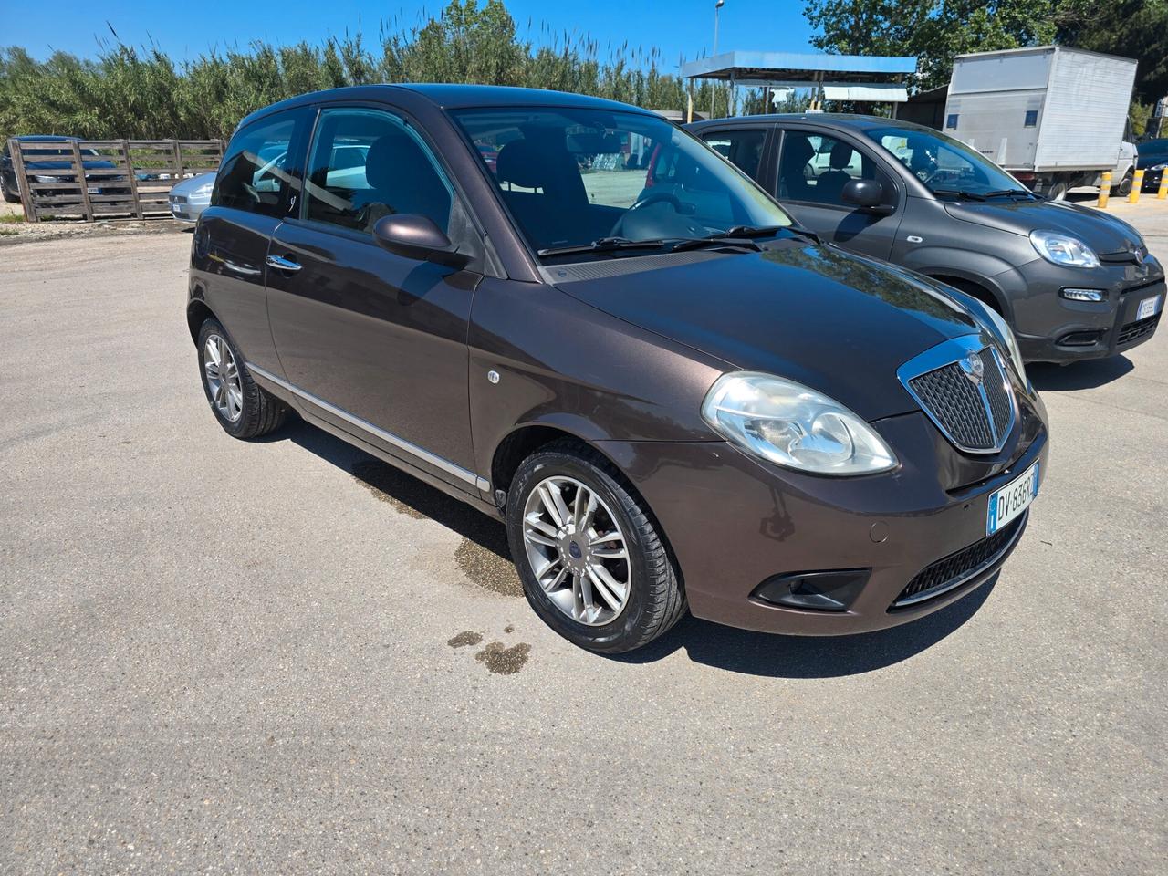 Lancia Ypsilon 1.2 Argento