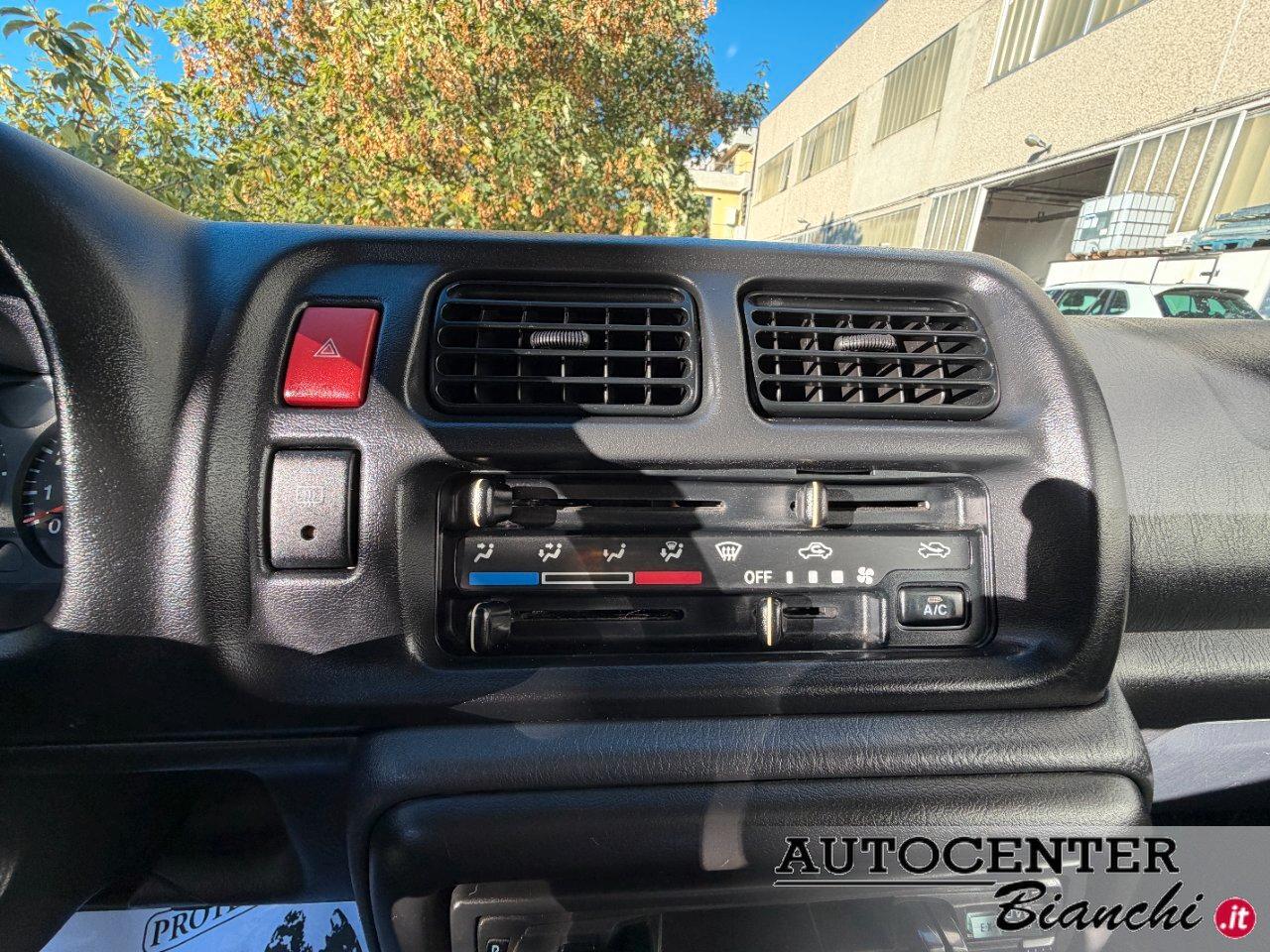 Suzuki Jimny 1.3 16v JLX c/abs,AC 4wd E3