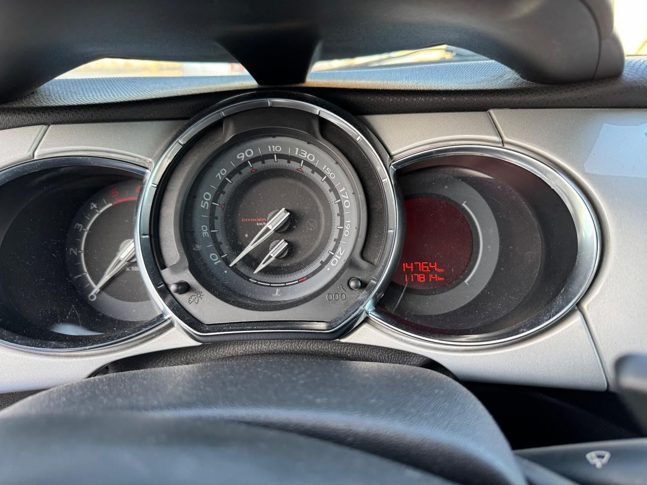 DS3 3 1.4 diesel 2012 Automatico