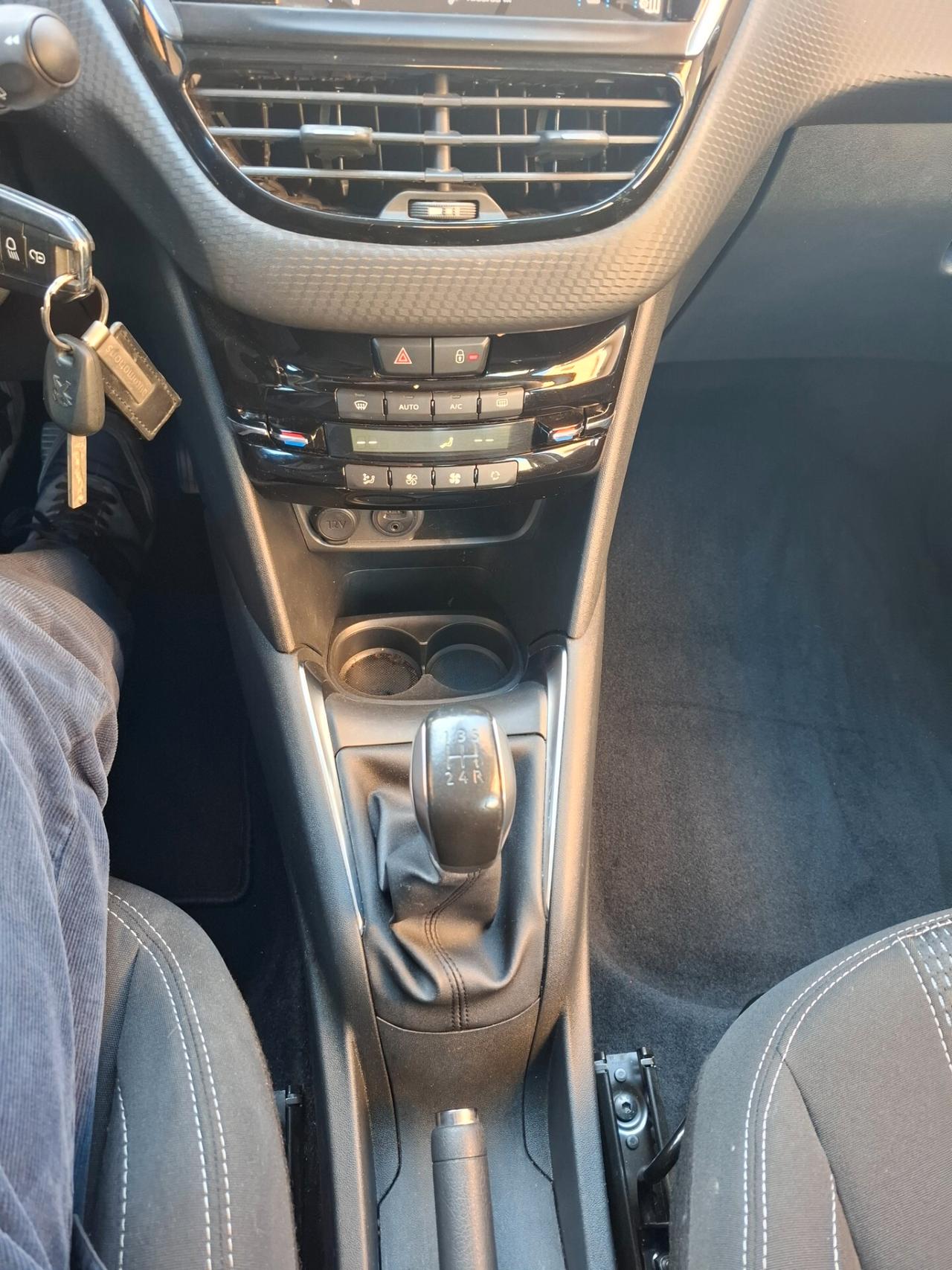 Peugeot 208 - 1.6 Blu HDi