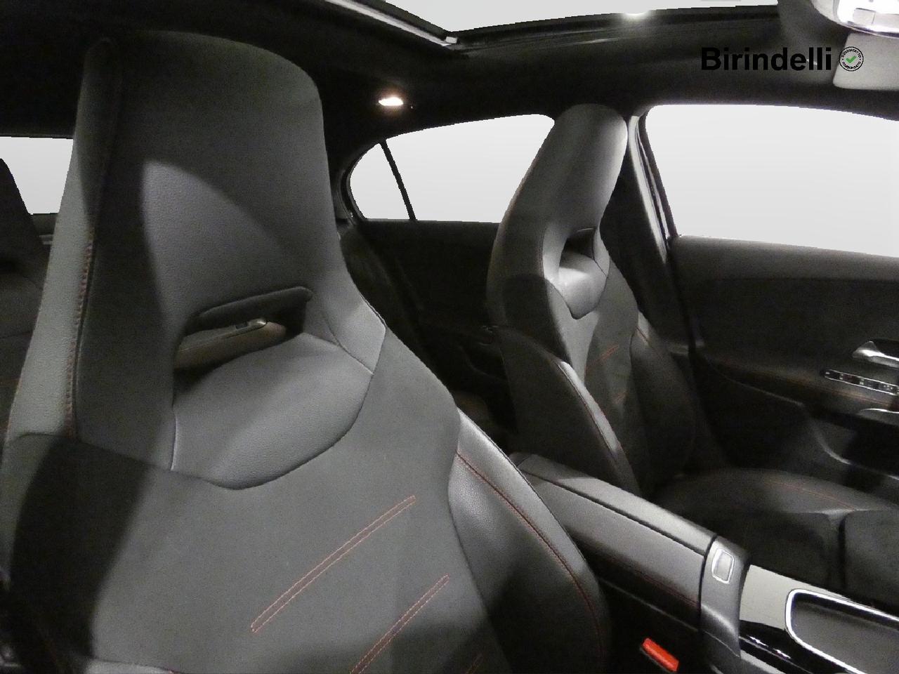 Mercedes-Benz Classe A (W177) - A 180 d Automatic AMG Line Premium