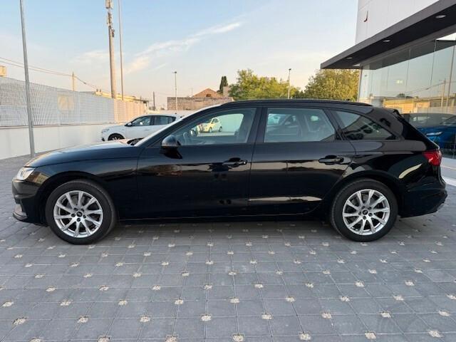 Audi A4 Avant 30 TDI/136 CV S tronic Business 2022