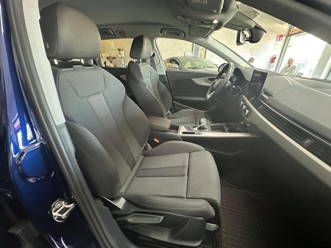 Audi A4 Business Advanced 2.0 35 TDI MHEV #6533