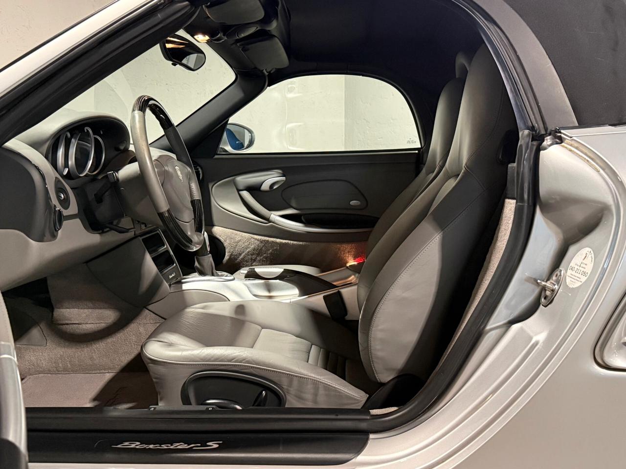 Porsche Boxster 3.2i 24V cat S