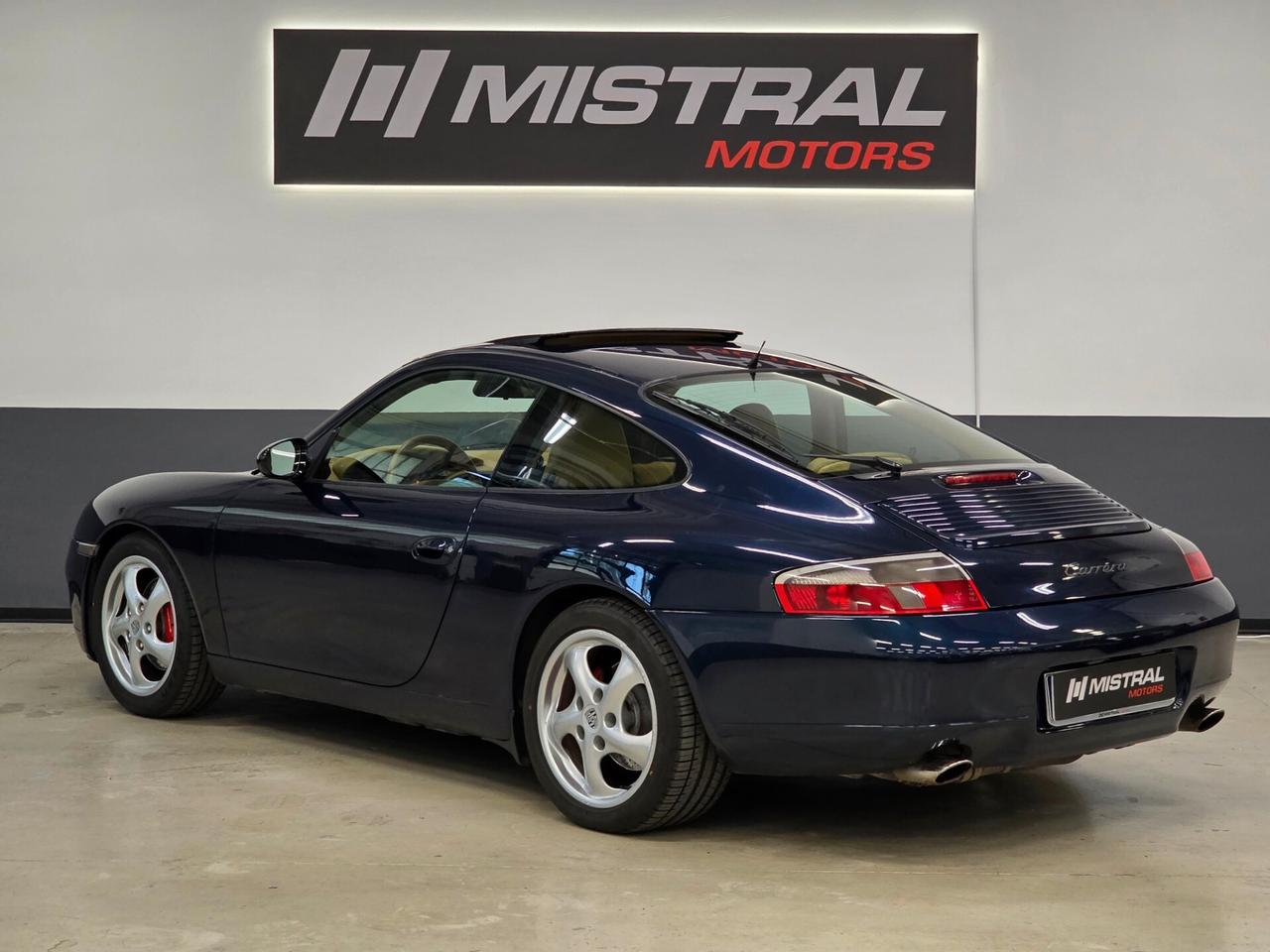 Porsche 911 Carrera Tiptronic