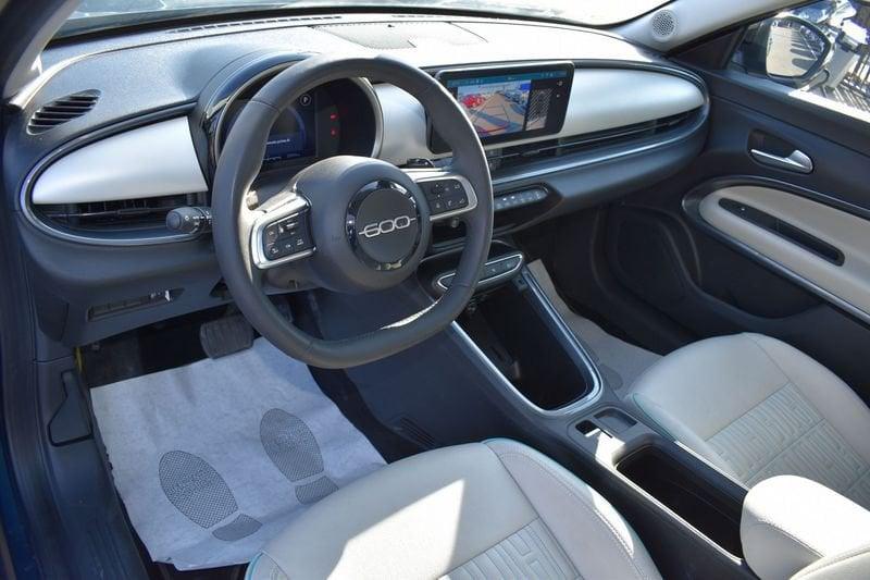FIAT 600 1.2 Hybrid 110cv La Prima