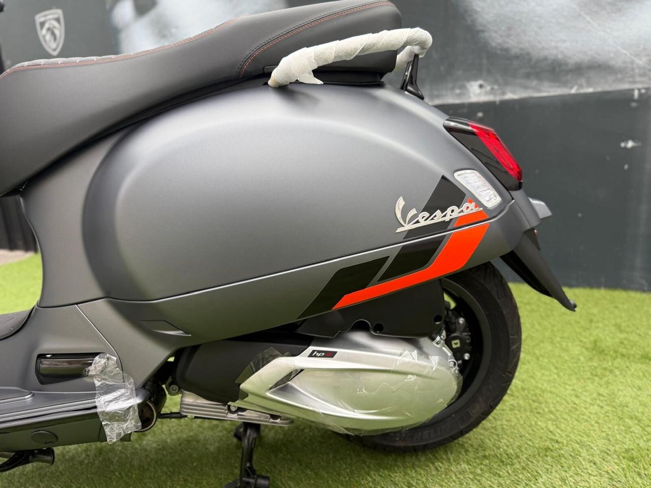 Vespa GTS 300 SUPER SPORT