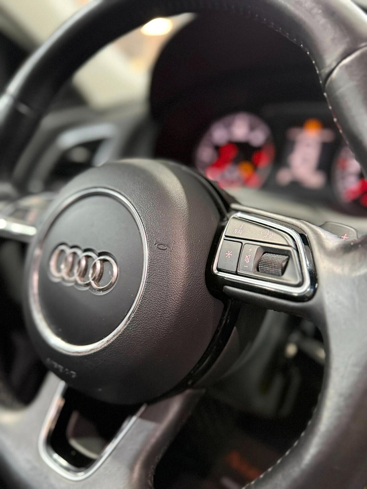 Audi Q3 2.0 TDI S-tronic Business Plus Quattro 150cv 2017