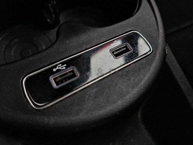 FIAT 500 500 1.0 Hybrid Red