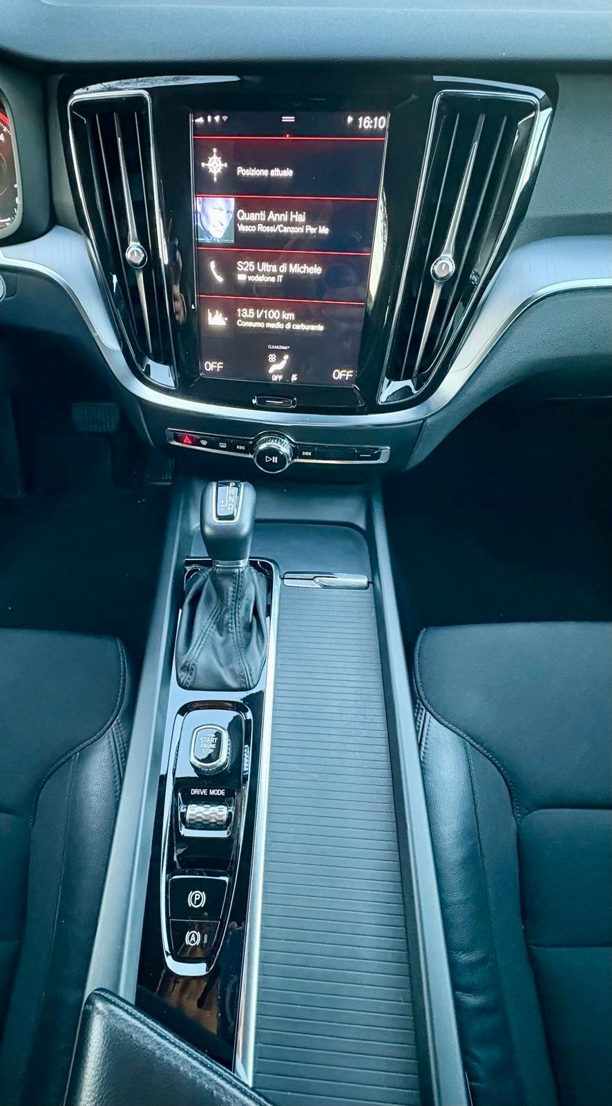 Volvo V60 Cross Country D4 AWD Geartronic Business Plus