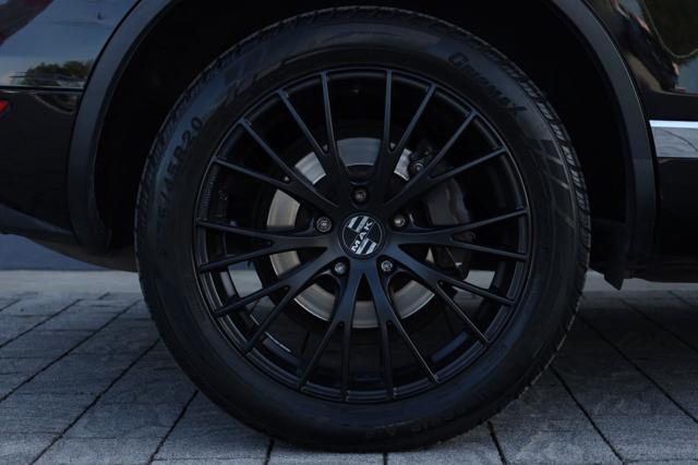 VOLKSWAGEN Touareg 3.0 TDI 245 CV tiptronic BlueMotion Tech