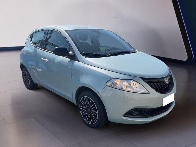 Lancia Ypsilon NUOVA My24 402 Oro 1.0