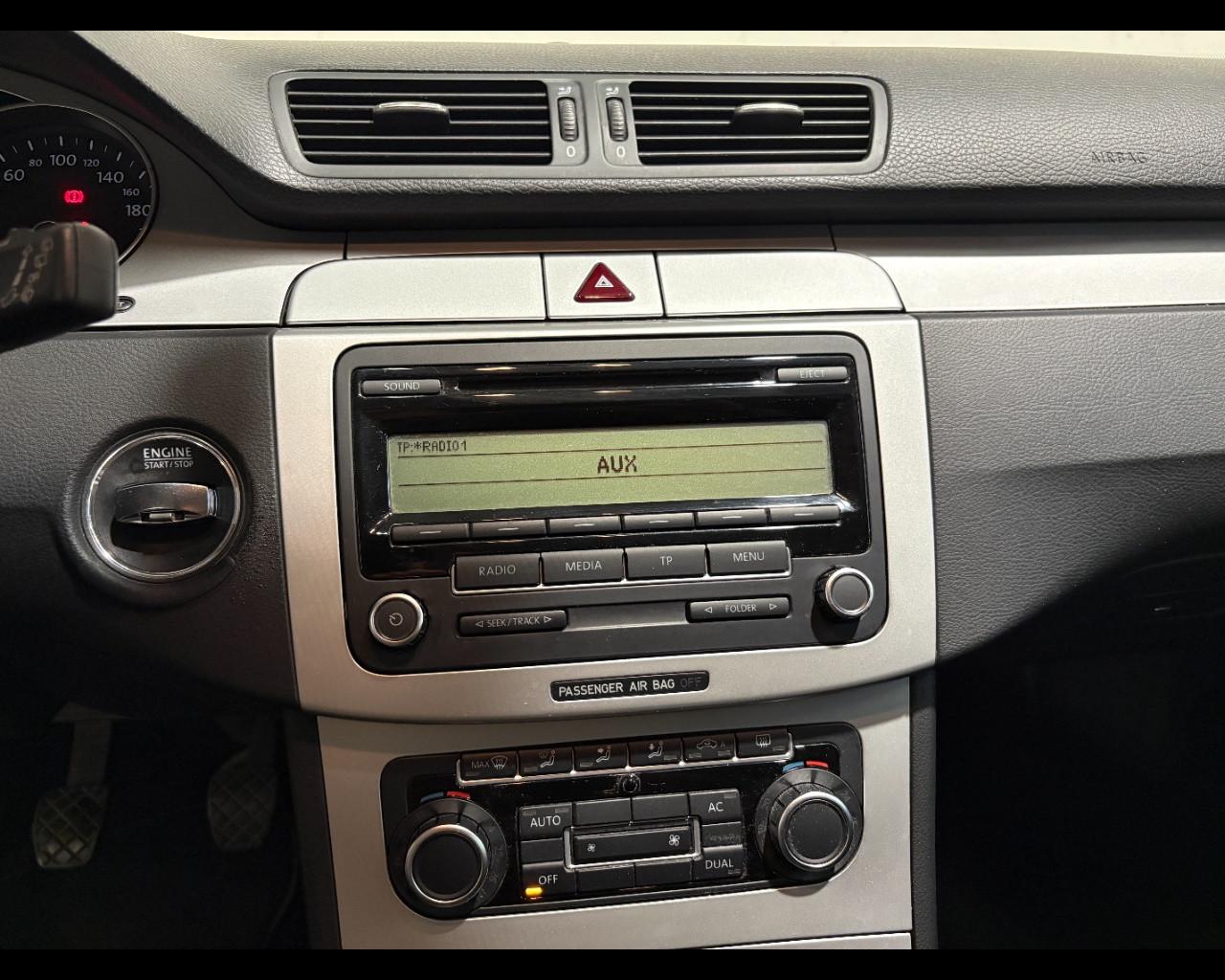VOLKSWAGEN PASSAT VARIANT 1.4 TSI COMFORTLINE METANO