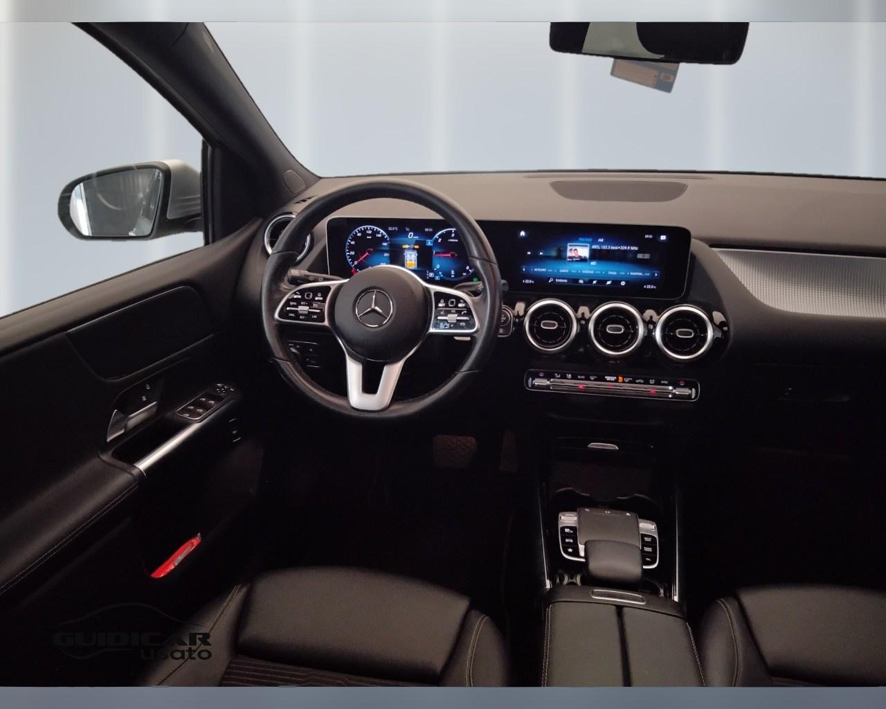 Mercedes-Benz Classe B - W247 2018 - B 180 d Sport Plus auto