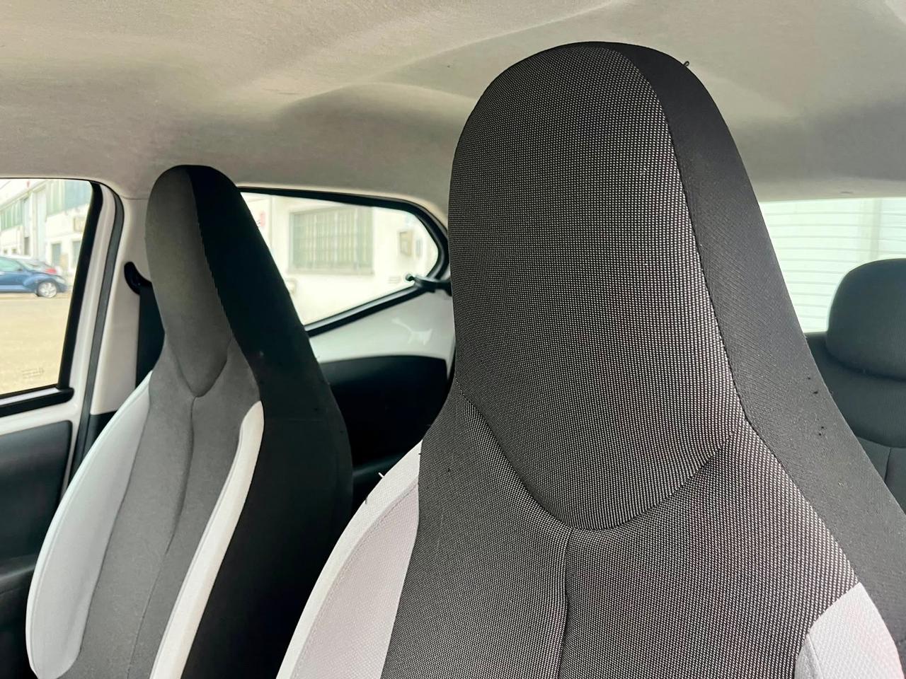 Toyota Aygo 1.0benz 2015 163.000km neopatentati