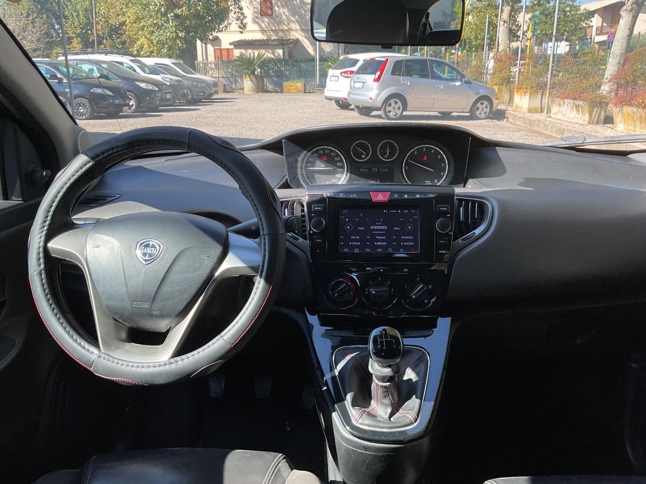 Lancia Ypsilon 1.2 5 Porte GPL Chic Gold OK NEOPATENTATI
