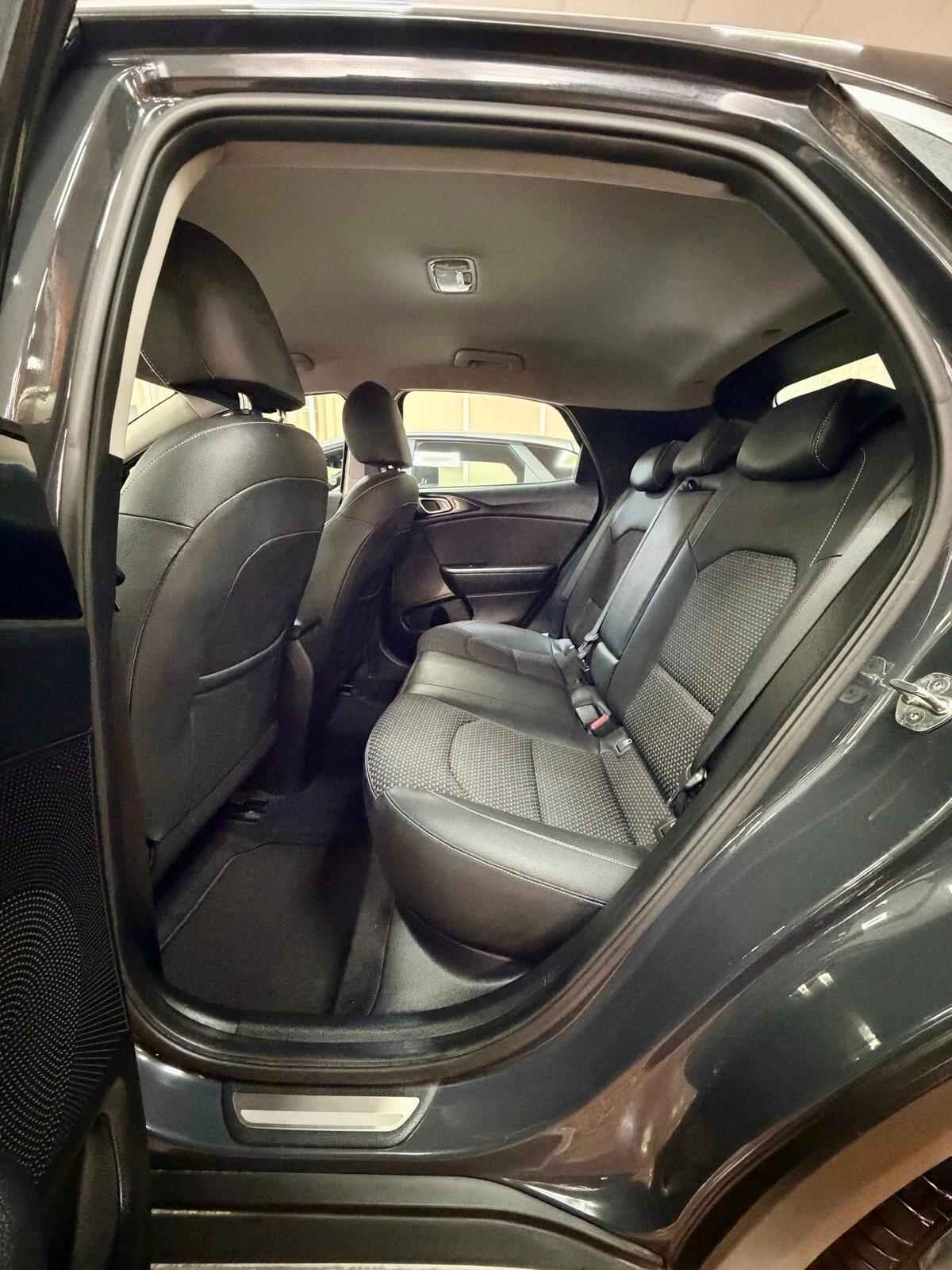 Kia XCeed 1.6 CRDi 136 CV MHEV iMT High Tech