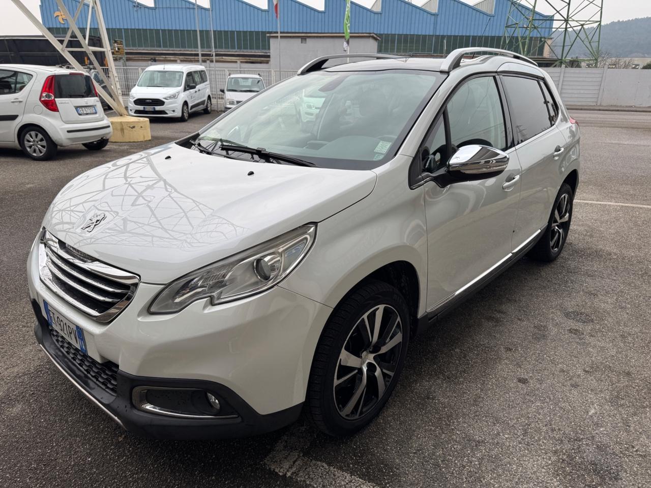Peugeot 2008 1.6 e-HDi 115 CV Allure