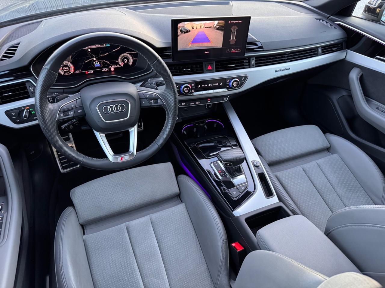 Audi A4 Avant 40 TDI quattro S tronic line edition Identity Black