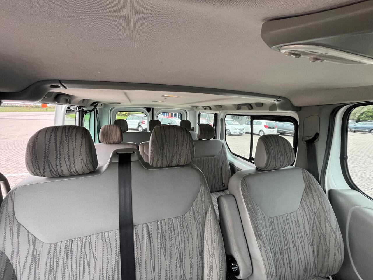 Nissan Primastar 9 posti