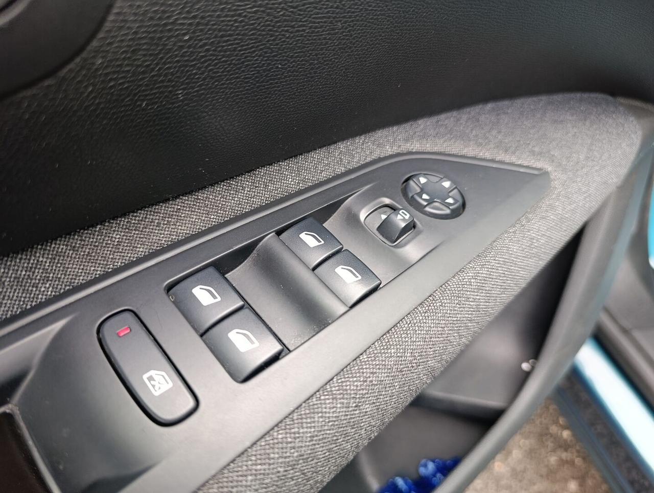 Peugeot 5008 1.5 bluehdi Business s&s 130cv 7p.ti eat8