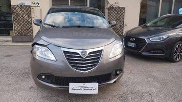 LANCIA Ypsilon 0.9 TwinAir 85 CV 5 porte Metano Ecochic Elefantin