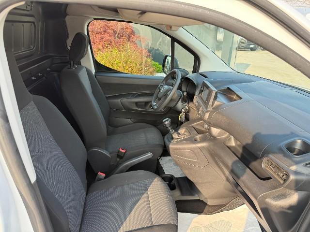 Opel COMBO L2 130