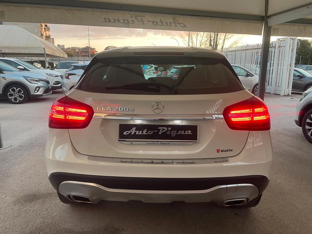 Mercedes-benz GLA 200 d Automatic Premium