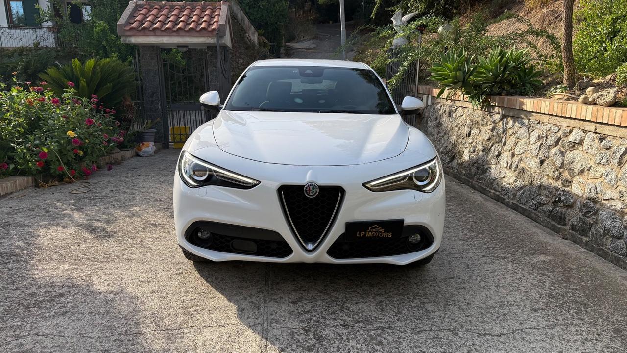 Alfa Romeo Stelvio 2.2 Turbodiesel 190 CV AT8 Q4 Super Business