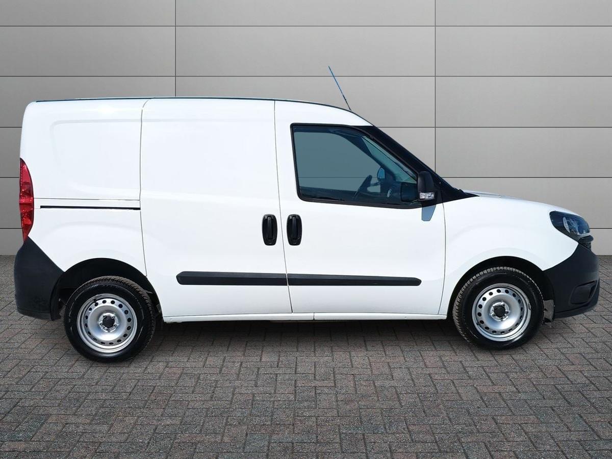 FIAT Doblo Cargo 2019 - Doblo cargo 1.6 mjt 90cv CH1 Business S&S