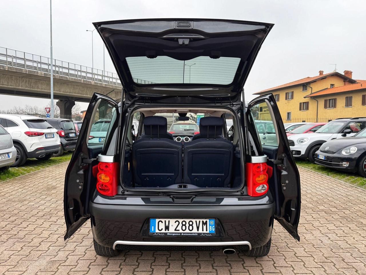 Peugeot 1007 1.6 Sporty AUTOMATICA PORTE SCORREVOLI TETTO PANORAMICO NAVIGA