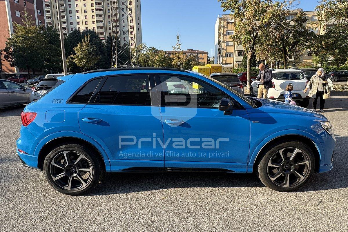 AUDI Q3 40 TDI quattro S tronic S line edition