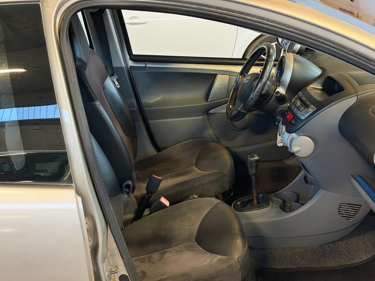 Toyota Aygo 1.0 12V VVT-i 5 porte Sound