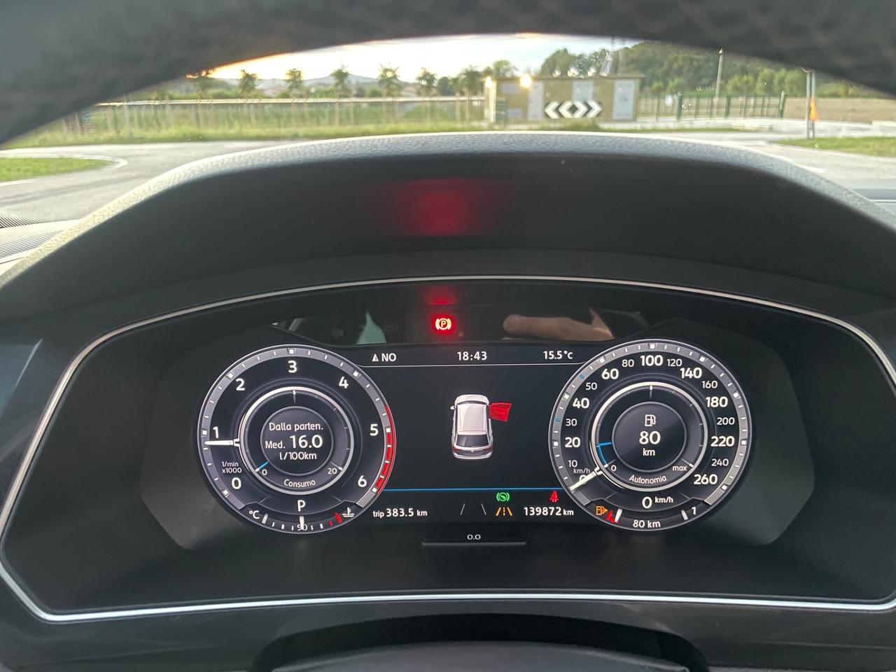 Volkswagen Tiguan 2.0 TDI R LINE SCR DSG BMT