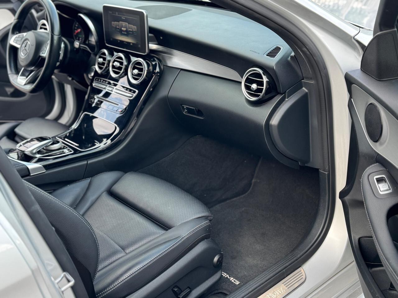 Mercedes-benz C 220 Premium AMG LINE !