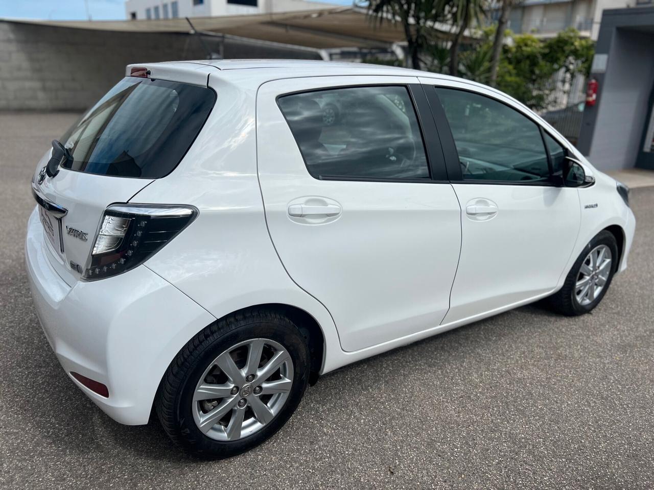 Toyota Yaris 5pt 1.5h 75cv Active OK NEOPAT. TELCLIMA/CAMERA