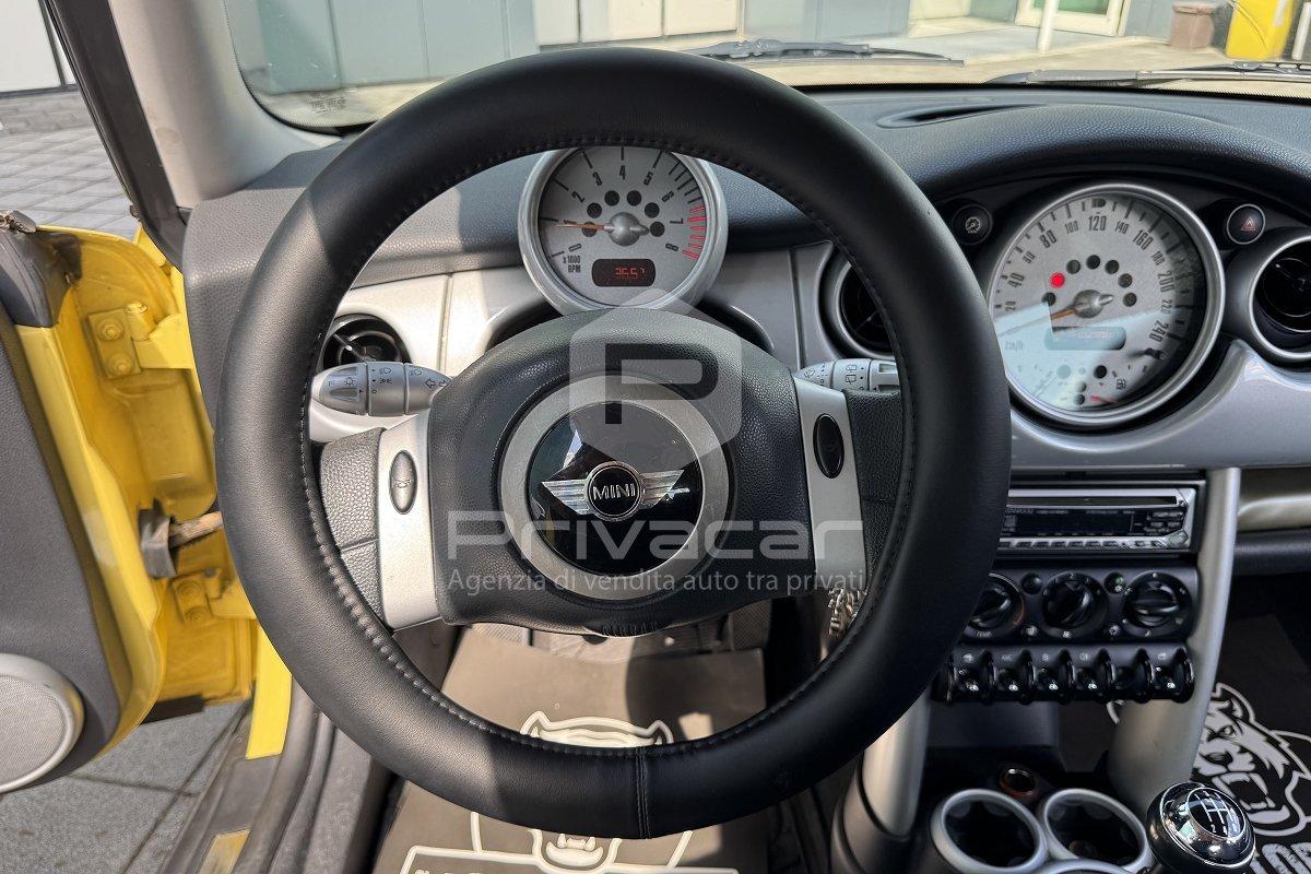 MINI Mini 1.6 16V Cooper