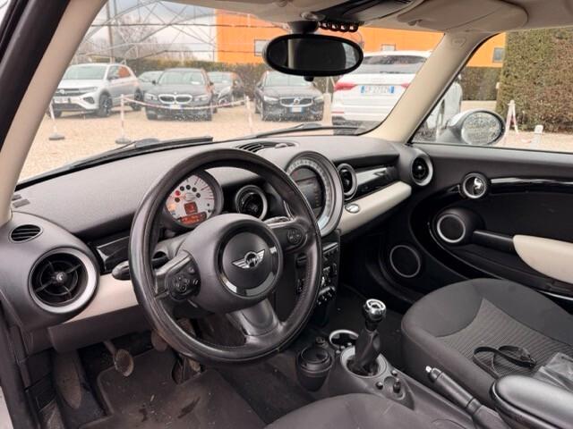 Mini Cooper D 1.6 112 CV