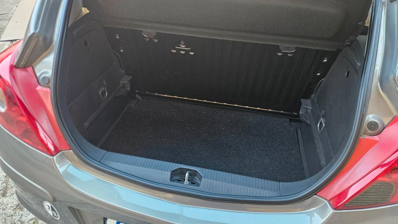 Opel Corsa 1.2 3 porte Edition