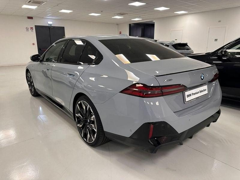 BMW Serie 5 G60 Berlina 520d 48V xdrive MSport Pro auto