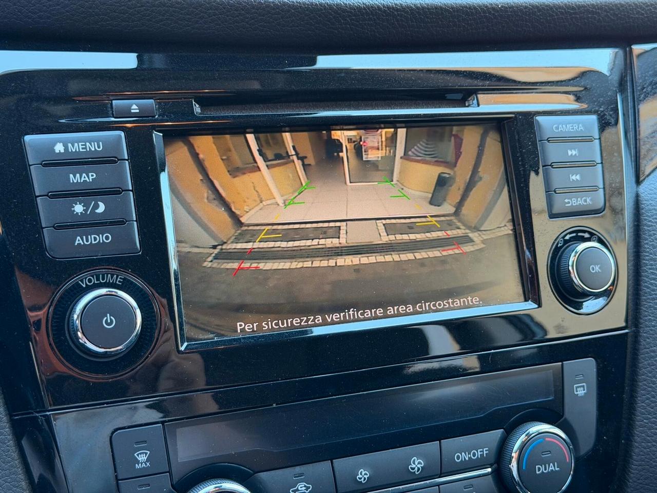 Nissan Qashqai 1.5 dCi 115 CV CAMBIO AUTOMATICO