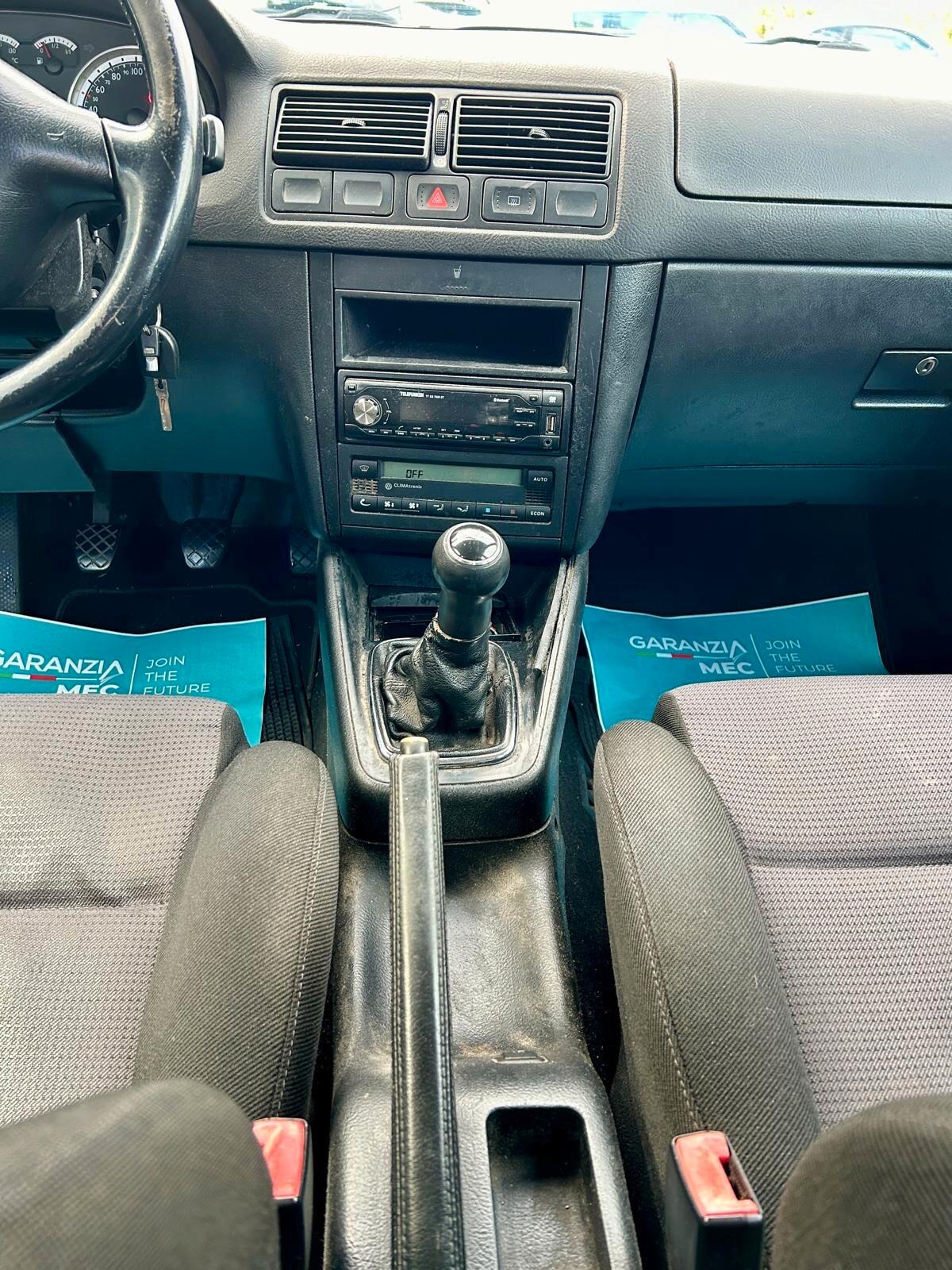 Volkswagen Golf 1.6 16V cat 5 porte Highline