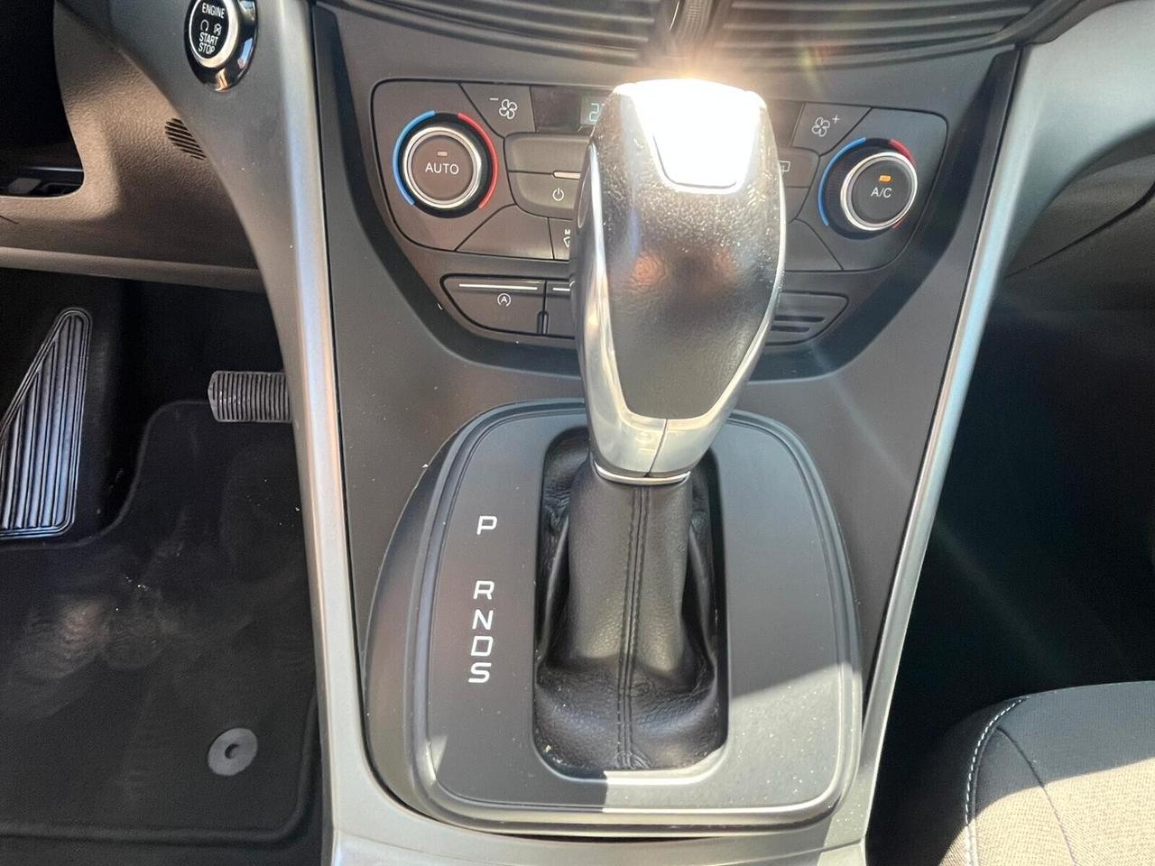 Ford Kuga 2.0 TDCI 120 CV S&S 2WD Powershift Business