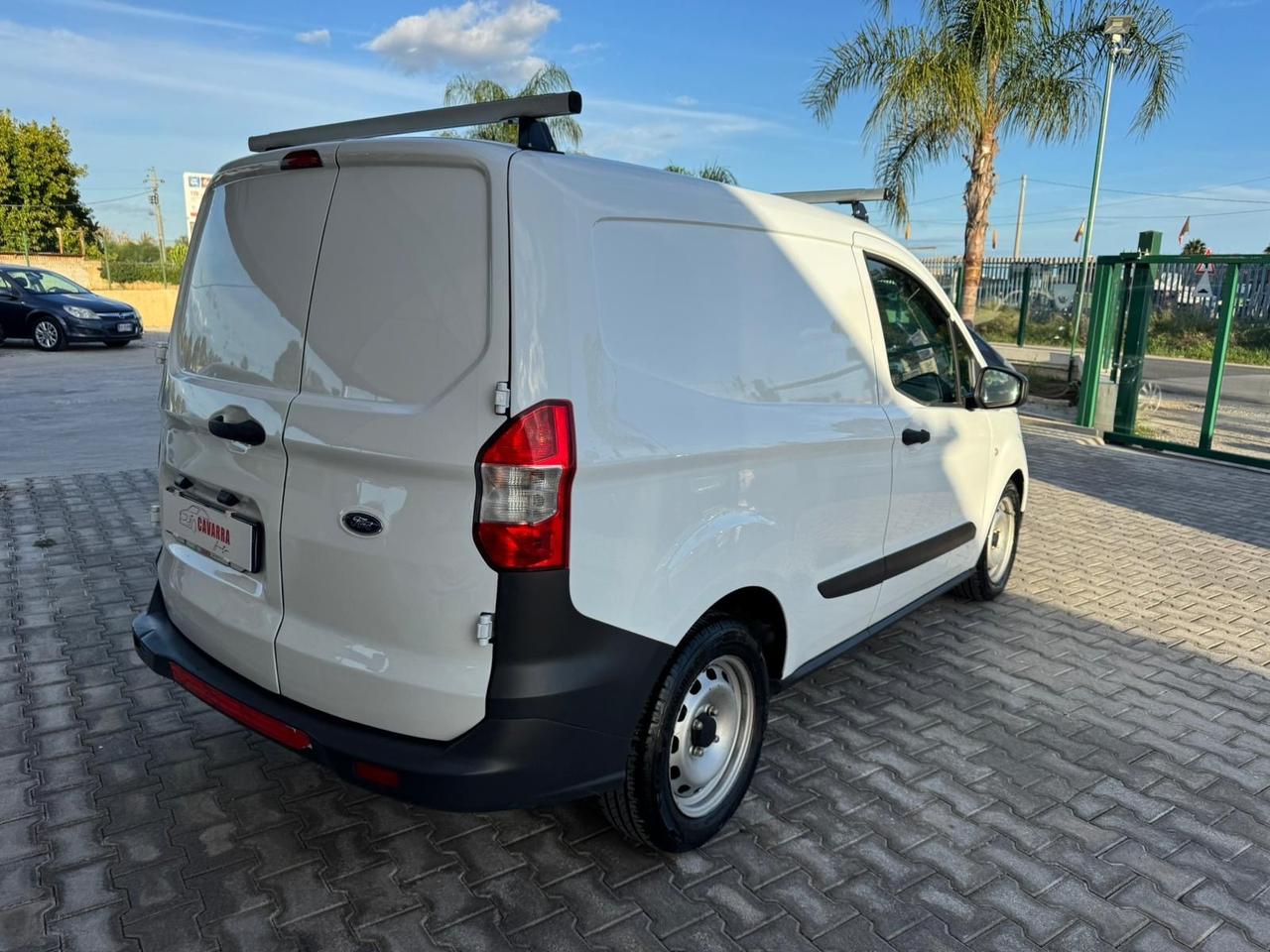 Ford Transit Courier